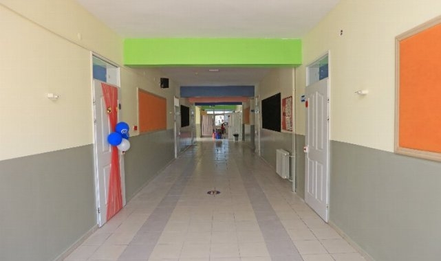 İzmir Güzelbahçe'de okullar yeni döneme hazır