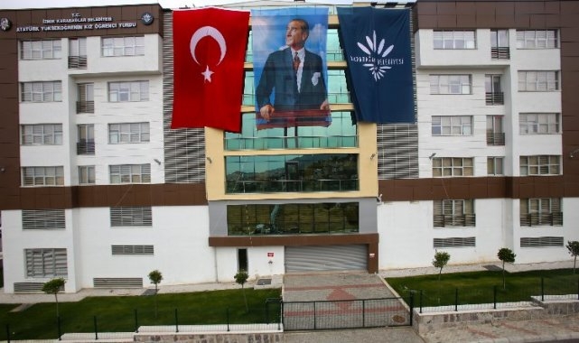 Karabağlar'da eğitime tam destek