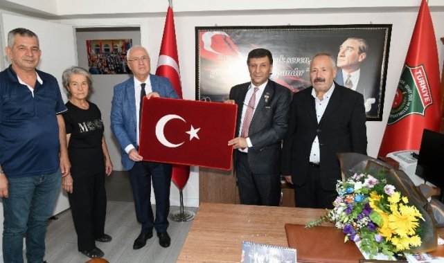 Karabağlar'da gazi ve şehit yakınlarına ziyaret