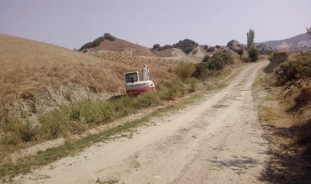 Manisa Karabeyler'de dere temizliği