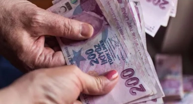 3,25 milyar TL'lik yaşlı ve engelli aylıkları bugün hesaplarda
