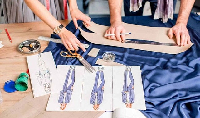 Çıplaklığın Adı Moda mı?