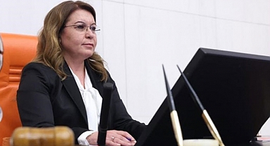 Cumhuriyetin değerlerini yok sayanlar var