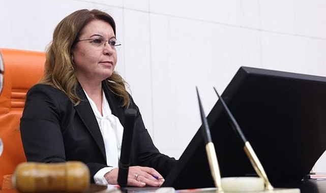 Cumhuriyetin değerlerini yok sayanlar var