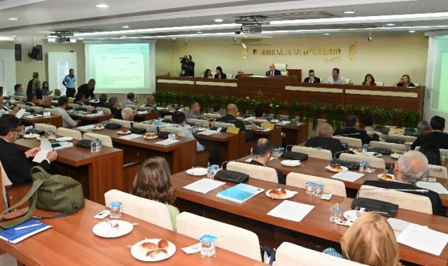 İzmir Karabağlar'da kentsel dönüşüm kamu gücüyle yapılacak