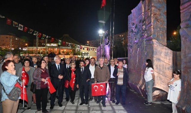 Karabağlar'a 100. Yıl armağanı