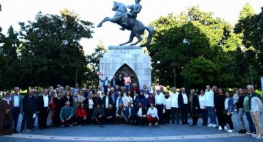 Karabağlar'ın muhtarları Cumhuriyetin 100. yılında Samsun'da