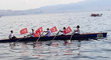 Karşıyaka’da 100. yıl coşkusu Körfez’e taşındı