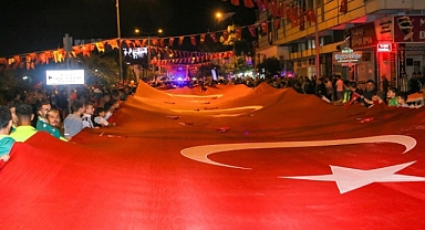 Kınık’ta 100. yıl coşkusu sokaklarda yankılandı