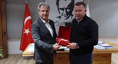 Makedonya’dan Bornova’ya övgü