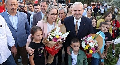 Menemen Eser ve Hizmet Siyasetiyle Büyüyor