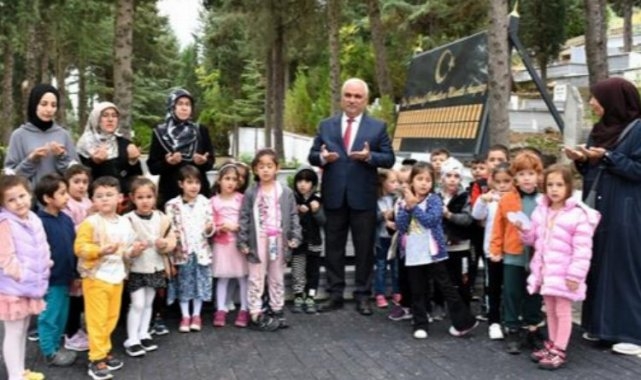 Minik Kur'an Kursu öğrencilerinden Bilecik Şehitliği'ne ziyaret