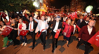 Narlıdere, 100.Yılda Cumhuriyet Ateşi İle Aydınlandı