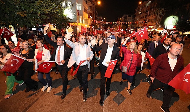Narlıdere, 100.Yılda Cumhuriyet Ateşi İle Aydınlandı