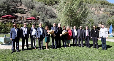 Narlıdere’de Muhtarlar Günü Kutlandı