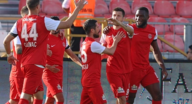 Ümraniyespor uzatmada sevindi