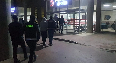 Ayvalık’ta 18 göçmen ve 3 organizatör yakalandı