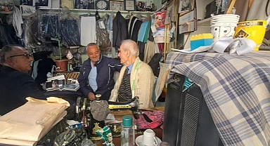 Basmanenin Efsane Terzisi Reşat Yoğurtçu.