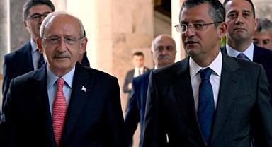 CHP'de kurultay öncesi imza çelişkisi