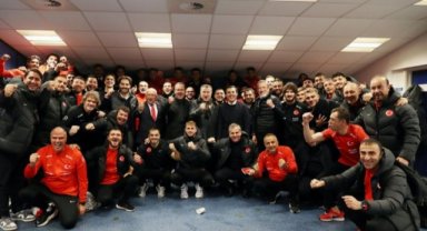 Erdoğan'dan A Millî Futbol Takımı'na tebrik telefonu