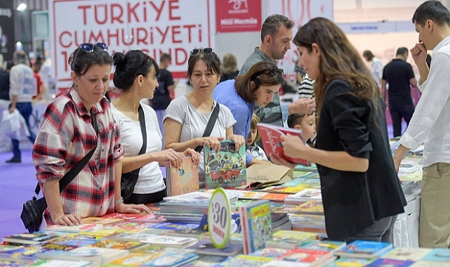 İZKİTAP kitapseverlerin buluşma noktası oldu