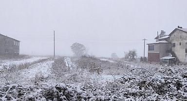 Mevsimin İlk Karı Demirci’de  Bardakçı Mahallesine Yağdı