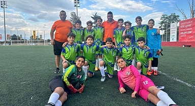 Narlıdere’nin Minikleri Play-Off’u Garantiledi