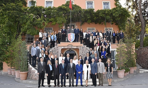 Özel Okul Kurucuları İzmir'de Toplandı