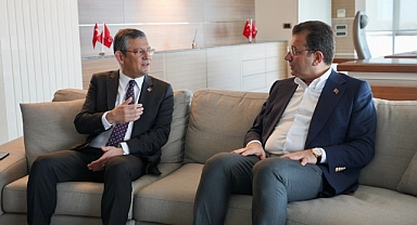 Özgür'ün ilk ziyaretcisi İmamoğlu oldu