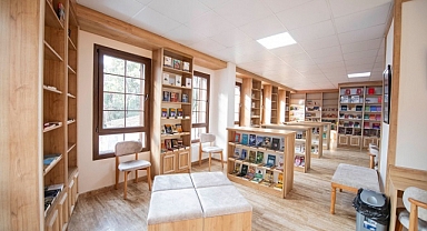 100. Yıl Kitap Kafe ve Kütüphanesi açıldı