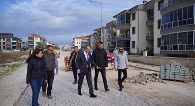 Ayvalık’ta Doğalgazın Yollarda Oluşturduğu Tahribat Hızlı Bir Şekilde Onarılıyor