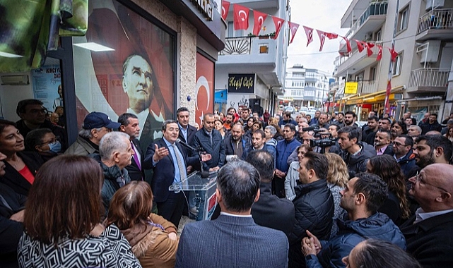 Başkan Batur’a miting gibi karşılama