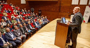 Başkan Soyer Yerel Yönetimler Çalıştayı’nda hükümete seslendi
