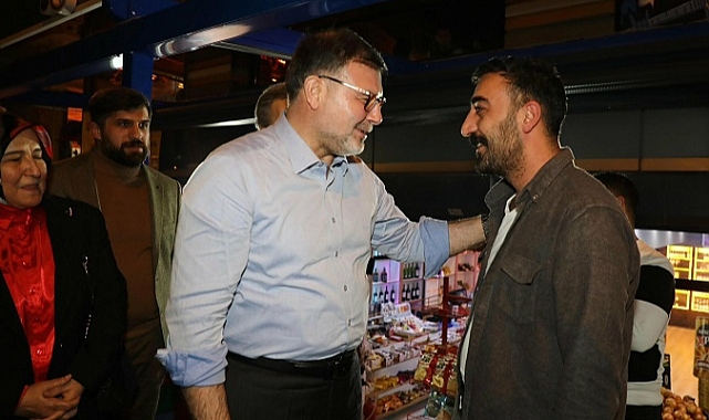Buca'da esnafı dinledi, Gaziemir'de teşkilatı