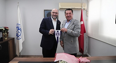 Buğra Gökce İzmir'in köklü spor kulüplerini ziyaret etti