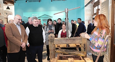 Buğra Gökce örgüt ve halkla buluştu