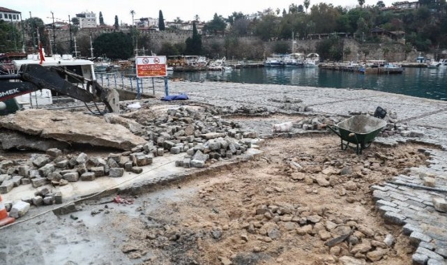 Fırtına yat limanını bu hale getirdi