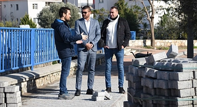 Foça'da yeni park alanı çalışmaları devam ediyor