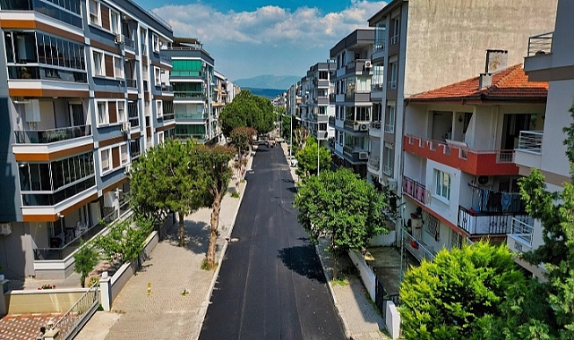 Gaziemir’in yollarında yoğun çalışma