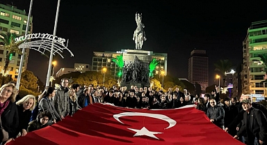 İYİ Parti İzmir İl Başkanlığı Teröre Lanet Yürüyüşü Düzenledi