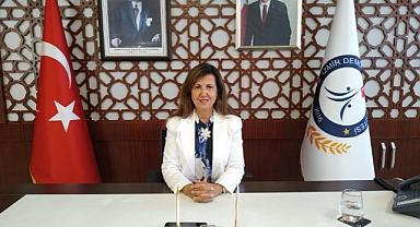 İzmir Demokrasi Üniversitesi Rektörü Prof. Dr. Bedriye Tunçisper’den Yeni Yıl Mesajı