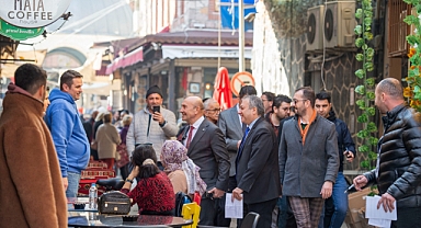 “İzmir yılbaşında bambaşka bir Kemeraltı görecek”