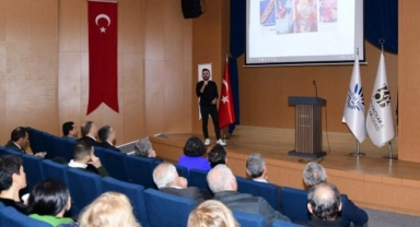 Mobilya Akademi'de "Neden Tasarım" semineri