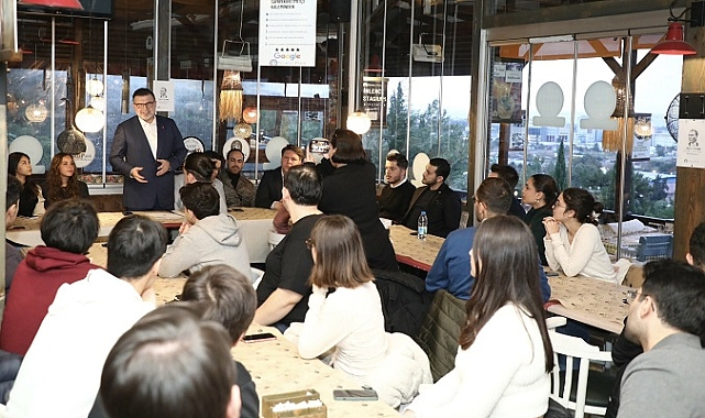 Üniversiteli sordu, başkan yanıtladı