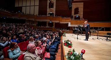 “Yaşasın Cumhuriyet, yaşasın demokrasi”