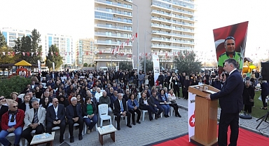 Bayraklı’da 21 yeni, revize edilen 68 park açıldı