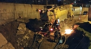 Büyük Kanal’daki temizlik çalışmaları yerin 8 metre altında sürüyor