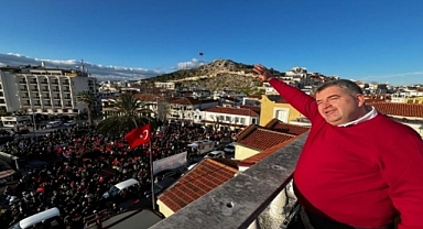 Çeşme'de 'Lal Denizli' tepkisi