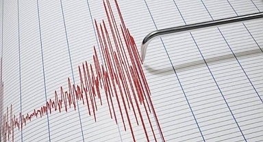 Ege Denizi'nde korkutan deprem