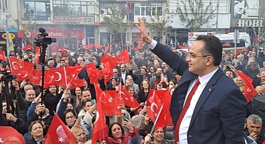 İlçe Başkanlığı Ziyareti Mitinge Dönüştü